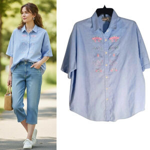 VTG Separate Issue Woman Embroidered Chambray Shirt 18W Blue Short Sleeve 90s